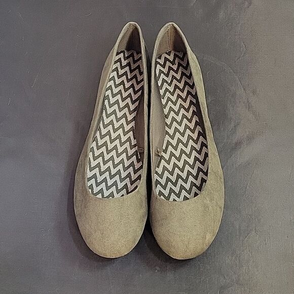 BRAND NEW BALLET FLAT ROUND TOE WOMEN"S SHOE - Picture 2 of 12